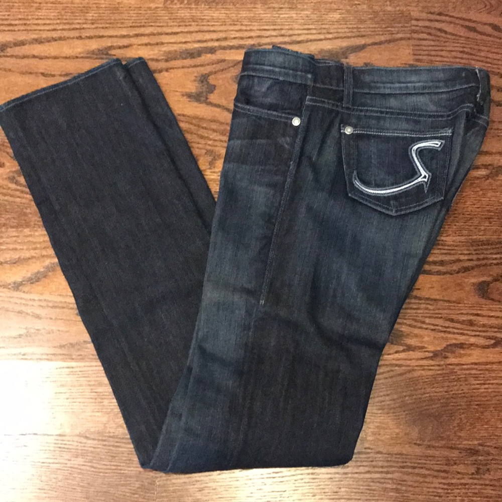 Rock and Republic Straight Jeans